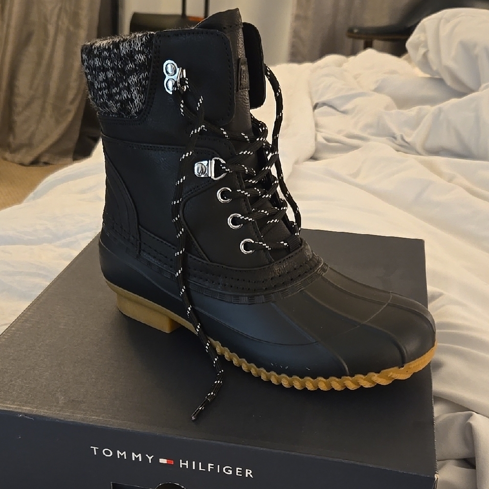 Tommy Hilfiger Black and Tan Boots